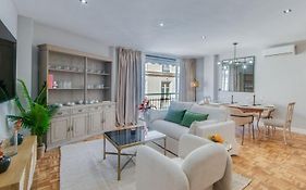 Cervantes Luxury Apartment